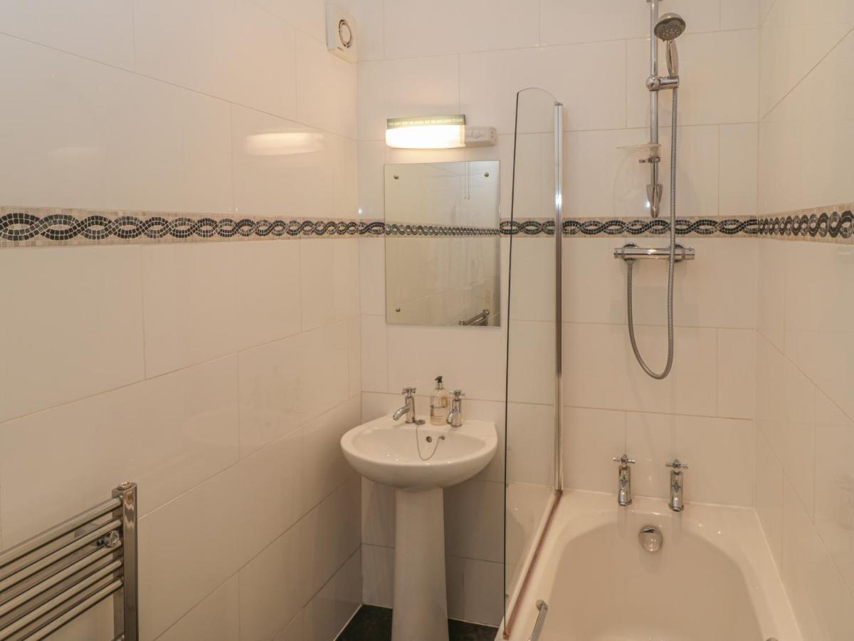 וויטבי Apartment 4 מראה חיצוני תמונה